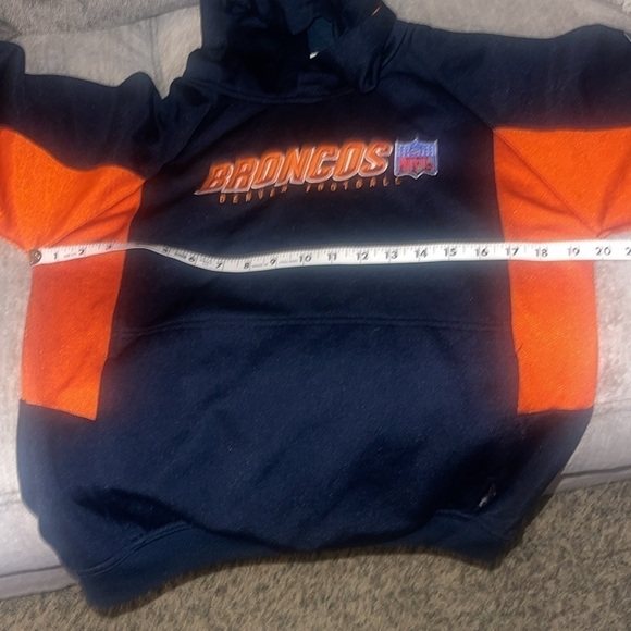 NFL Broncos hoodie - Picture 10 of 11